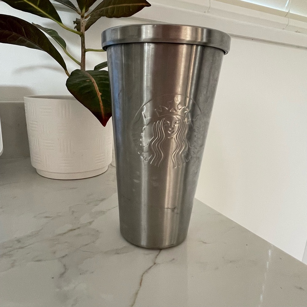 Starbucks Stainless Steel Tumbler. Grande size. GUC. Comes with lid.